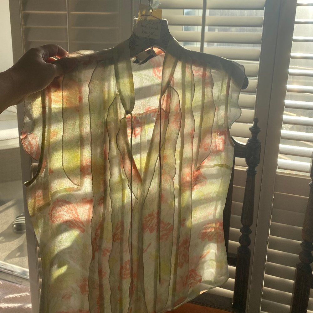 BANANA REPUBLIC silk blouse